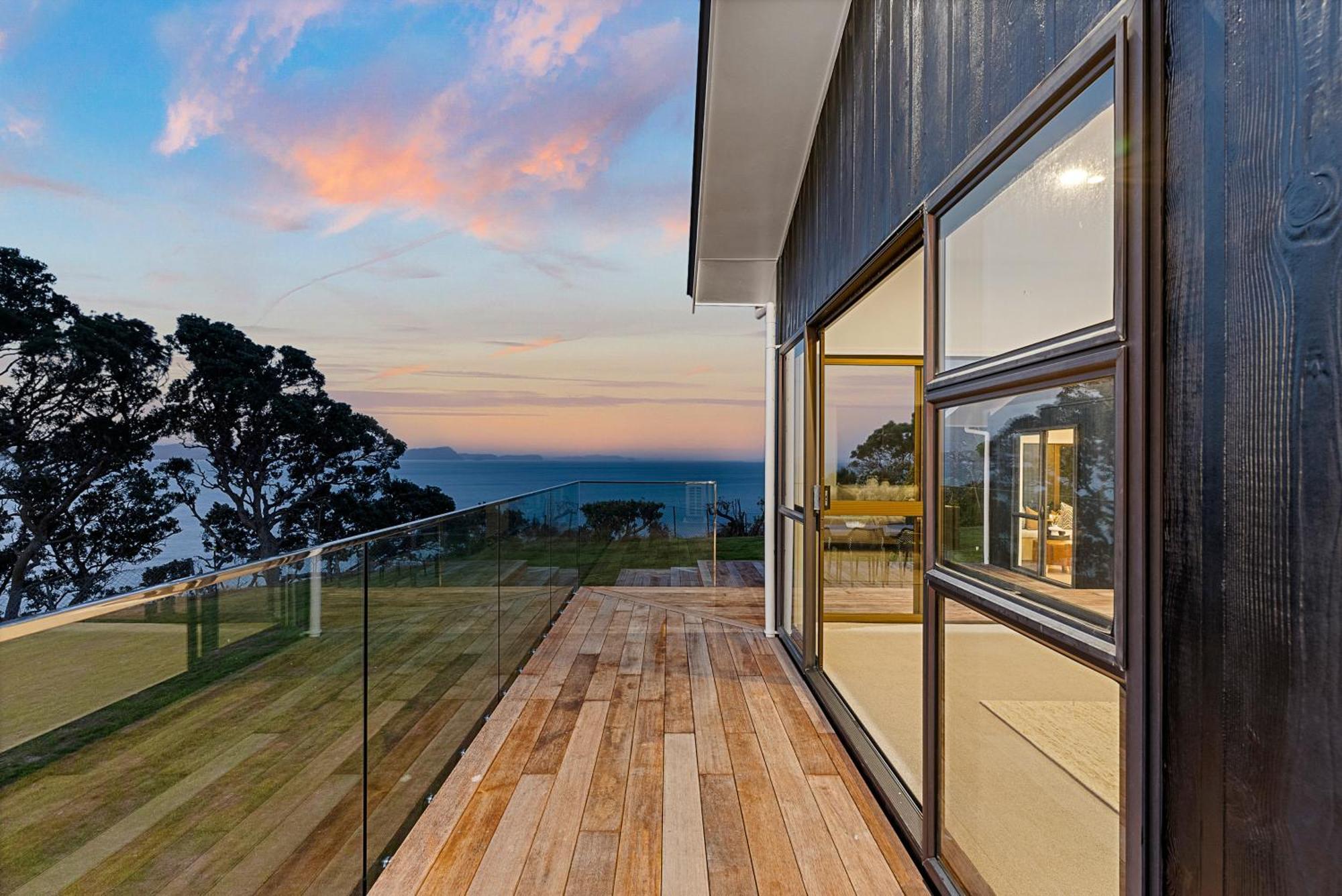 Apartmán Private Paradise With Sea Views Whangaparaoa Exteriér fotografie